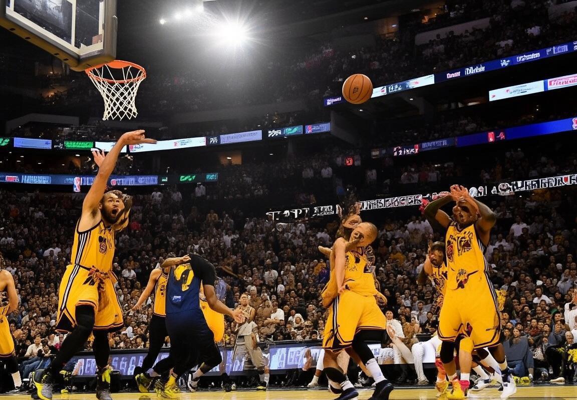 2018-2019NBA赛季：火箭VS马刺巅峰对决精彩回顾(图3)